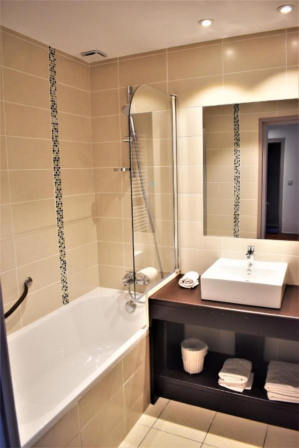 Hotel Corrieu La Llagonne Экстерьер фото