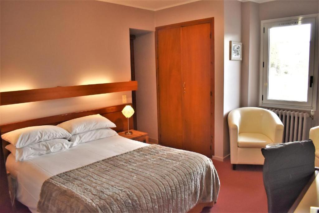 Hotel Corrieu La Llagonne Экстерьер фото